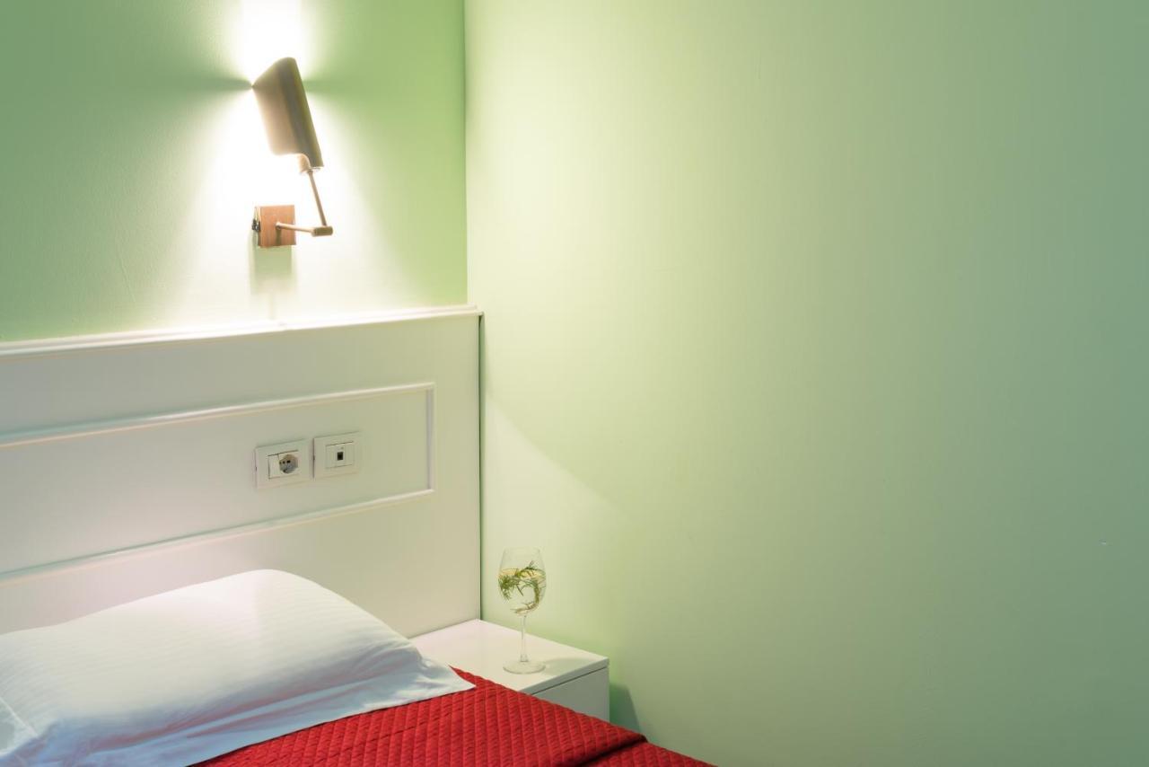 Hotel Artistic Tirana Blloku Zewnętrze zdjęcie