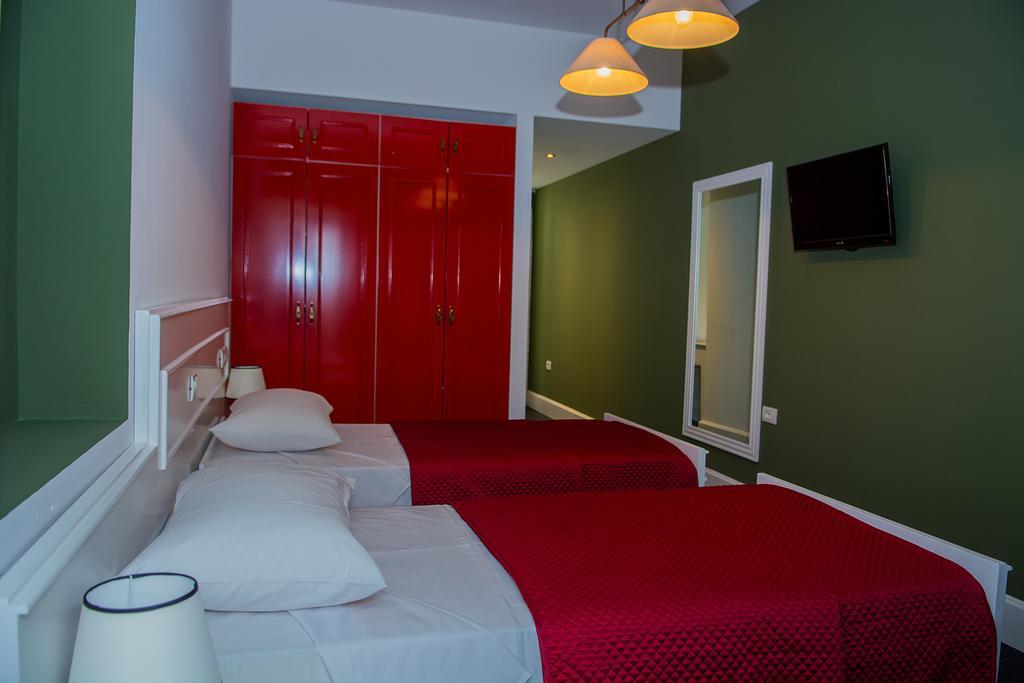 Hotel Artistic Tirana Blloku Pokój zdjęcie